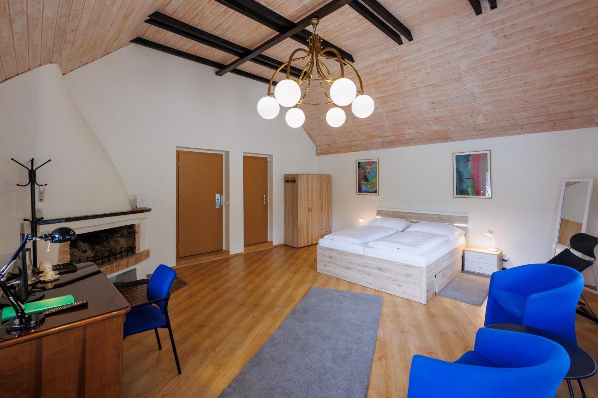 Pension U Golfu Cihelny Karlovy Vary Ngoại thất bức ảnh