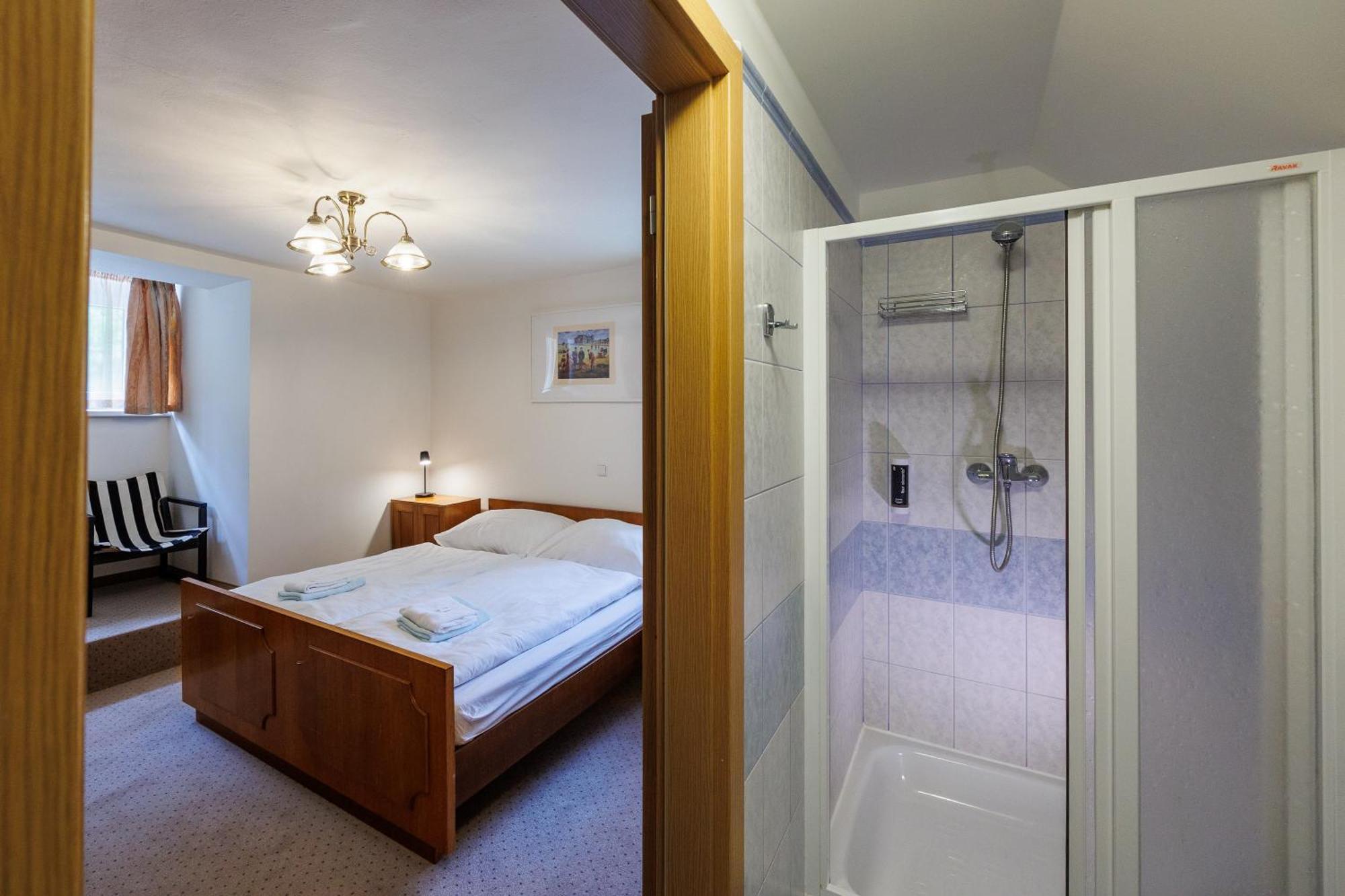Pension U Golfu Cihelny Karlovy Vary Ngoại thất bức ảnh